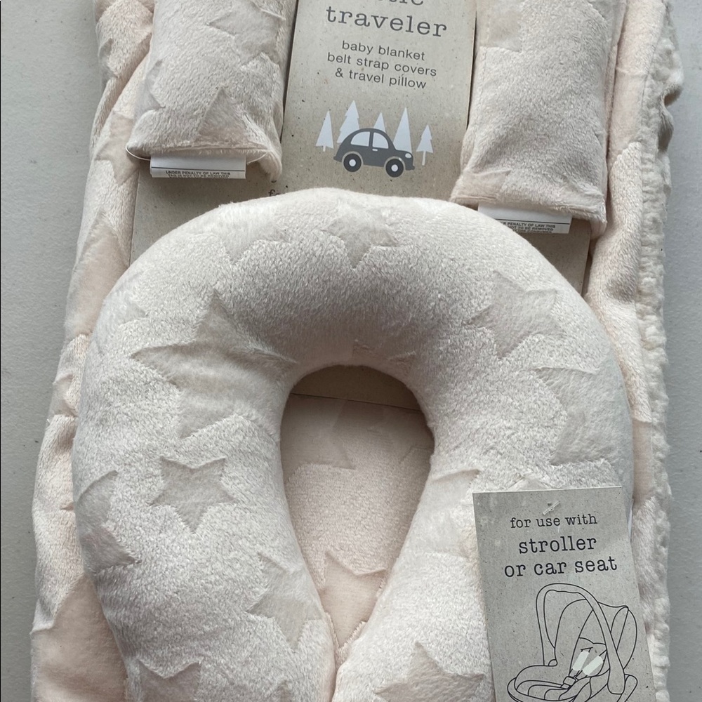 Little Traveler Baby Blanket Set